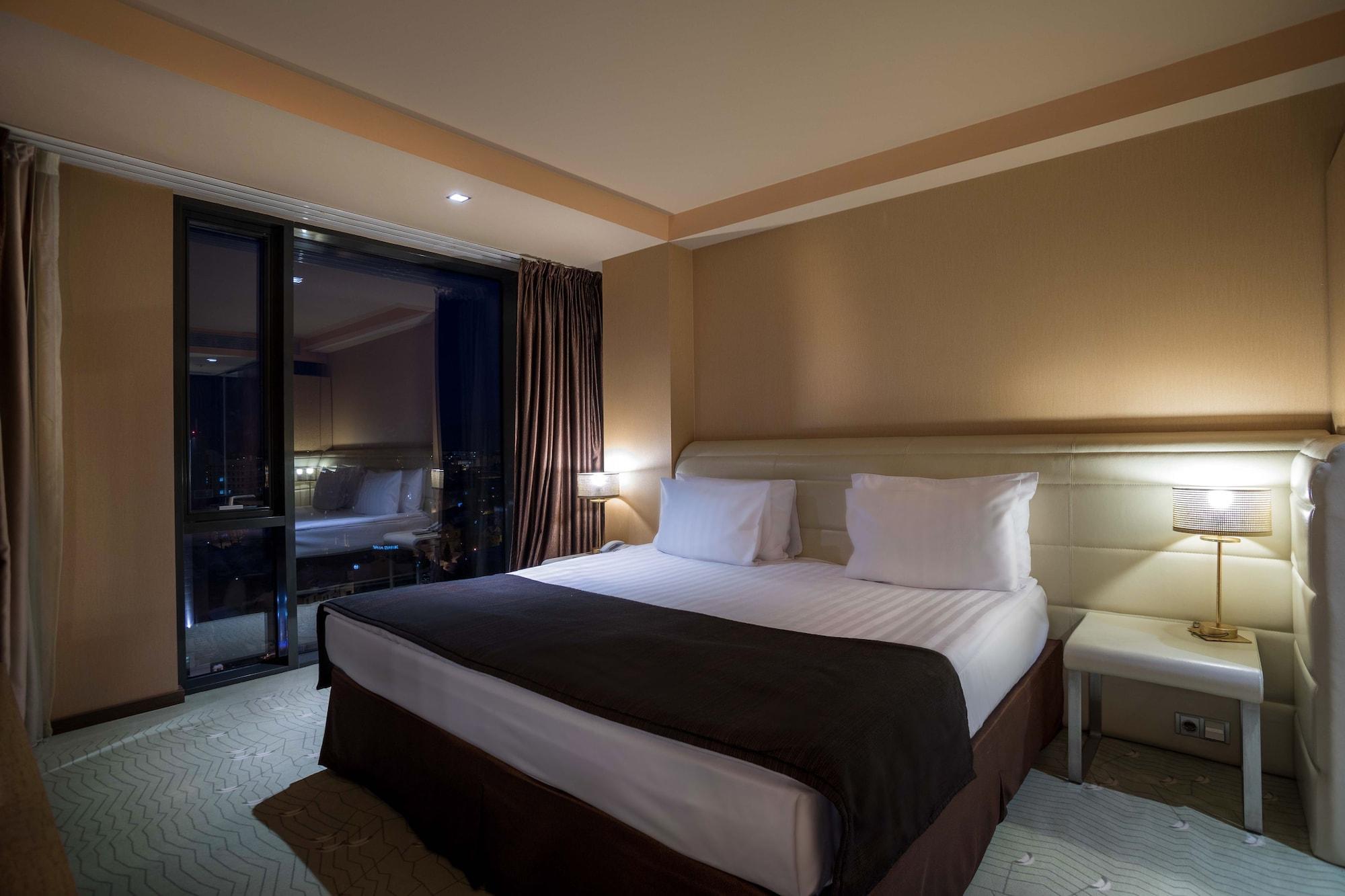Ramada Hotel