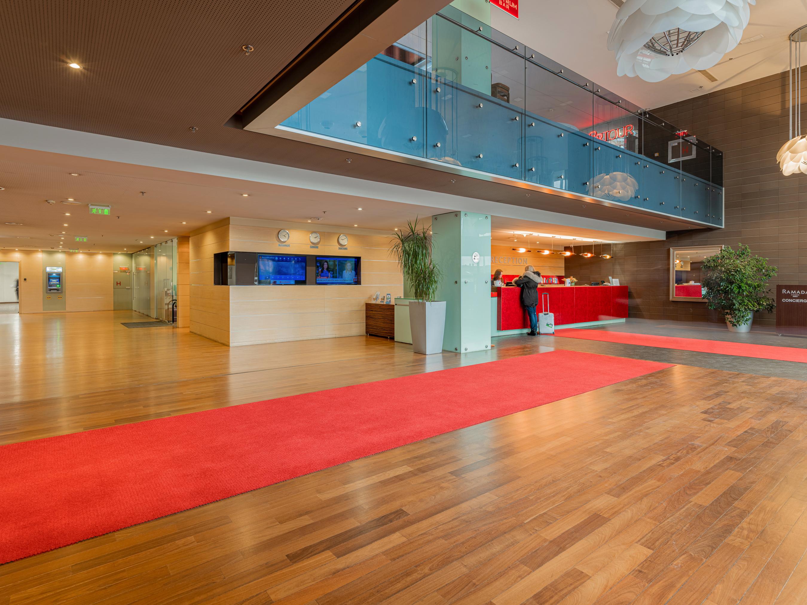 Ramada Hotel 4*